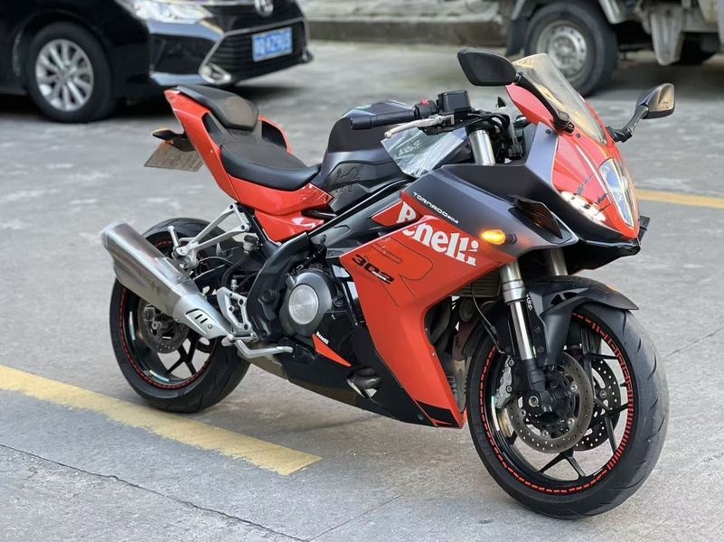 二手贝纳利龙卷风 Tornado 302R