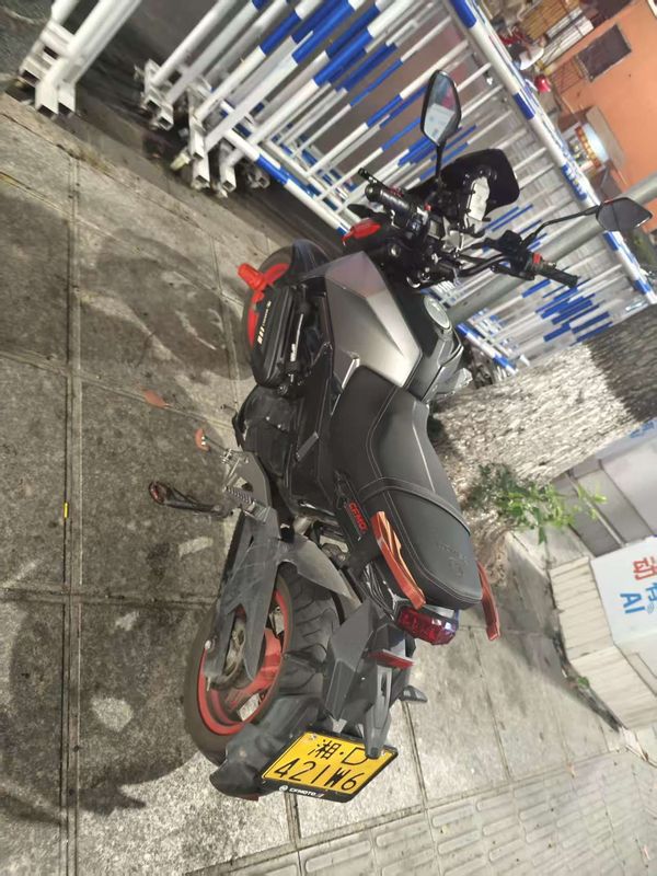 二手春风ST狒狒