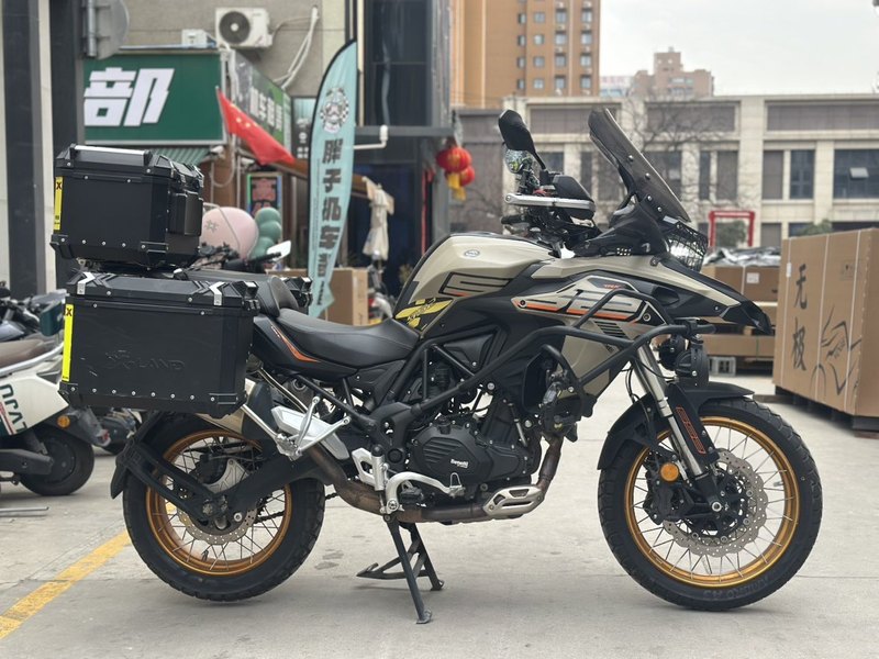 二手贝纳利TRK552