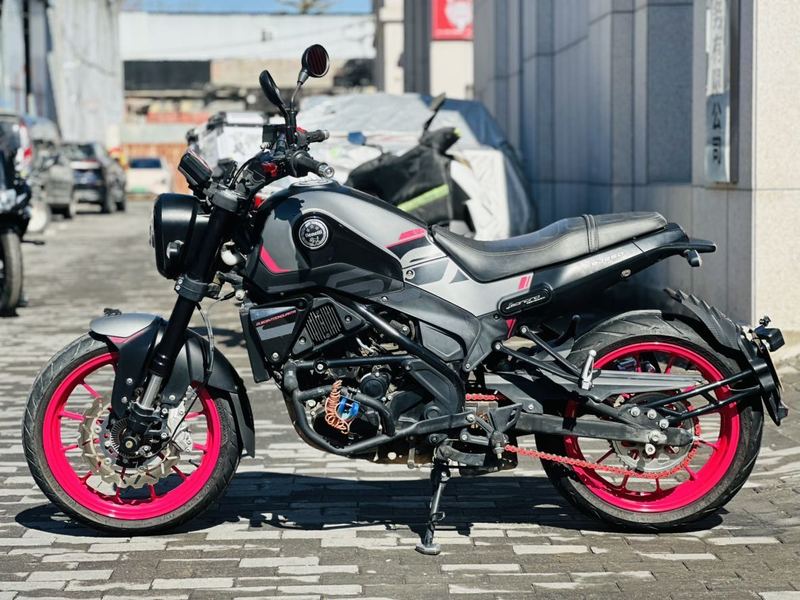 二手贝纳利幼狮 Leoncino 250