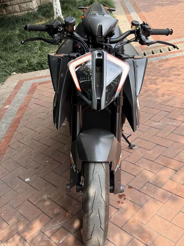 二手KTMR2R1290 Super Duke