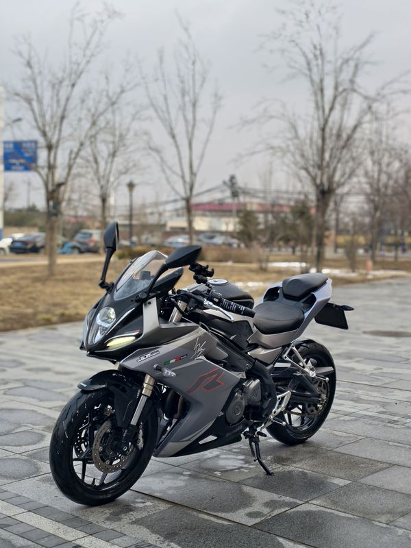 二手贝纳利龙卷风 Tornado 302R