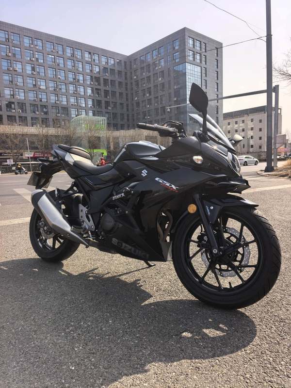 二手豪爵铃木GSX250R