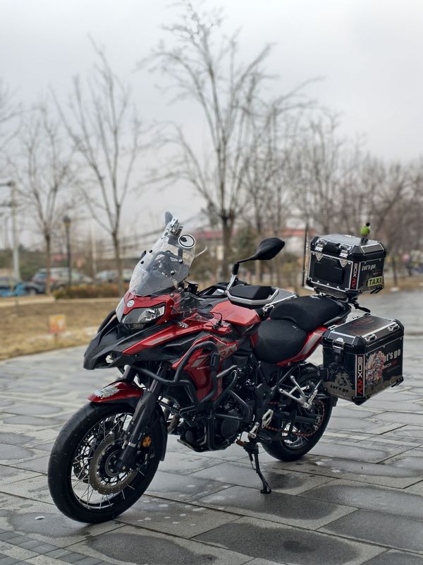 二手贝纳利金鹏 TRK502