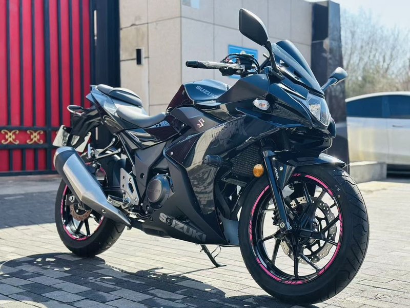 二手豪爵铃木GSX250R