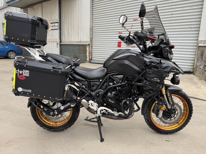 二手贝纳利TRK702