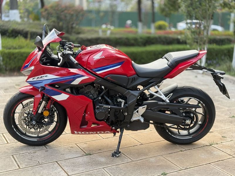 二手本田CBR650R