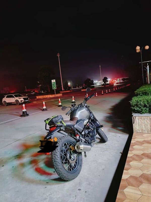 二手五羊本田鸷道 CB190SS