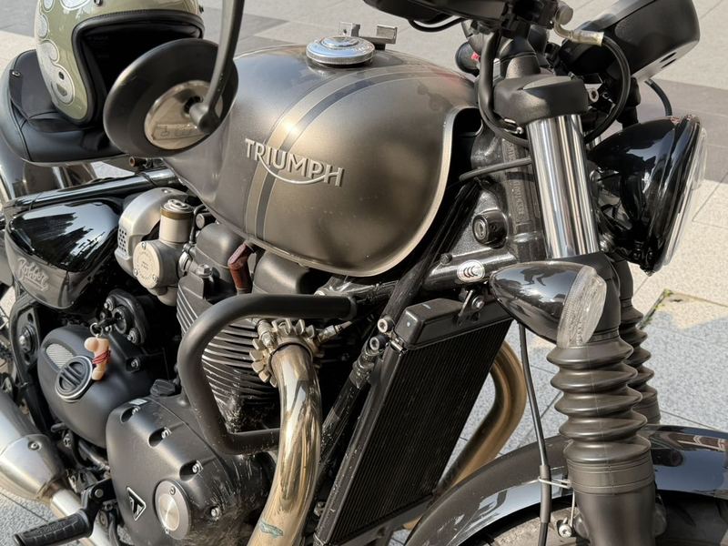 二手凯旋Bonneville Bobber