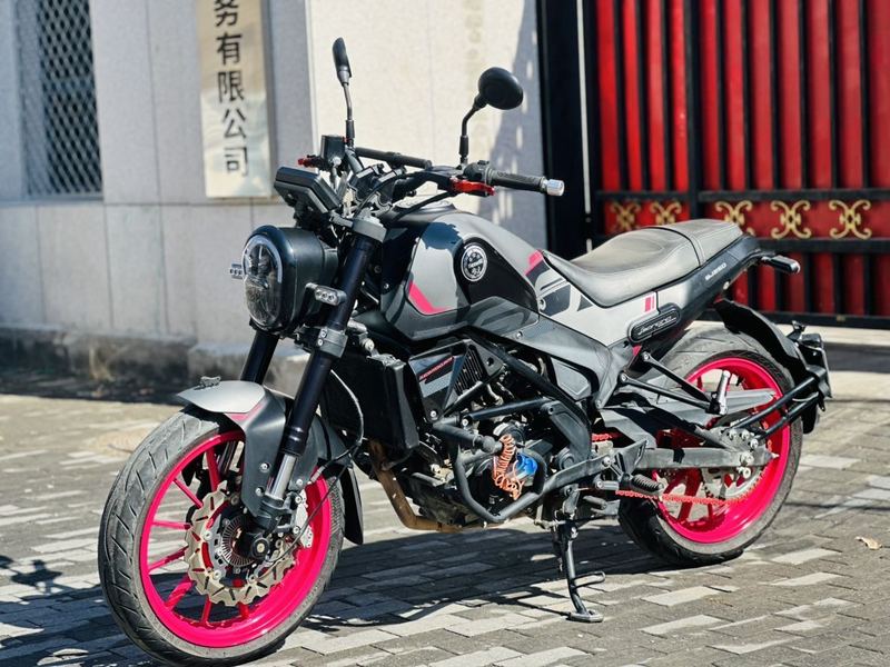 二手贝纳利幼狮 Leoncino 250