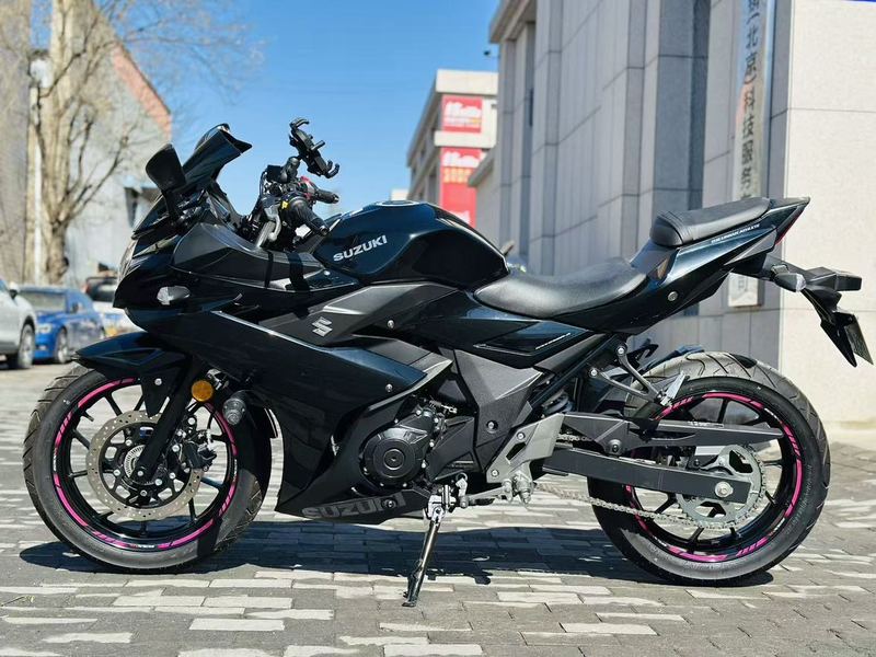 二手豪爵铃木GSX250R