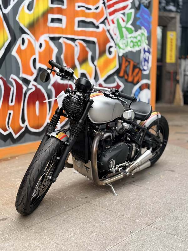 二手凯旋Bonneville Bobber