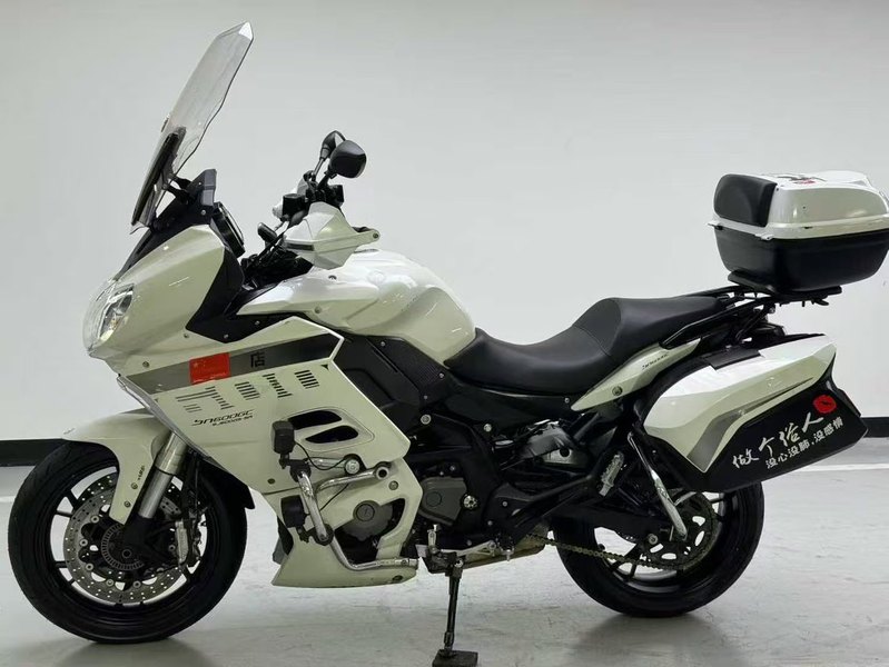 二手贝纳利600GC