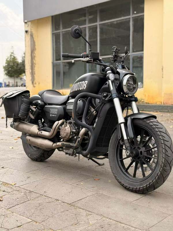 二手QJMOTOR闪300