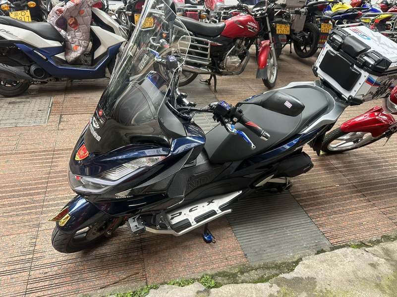 二手五羊本田PCX