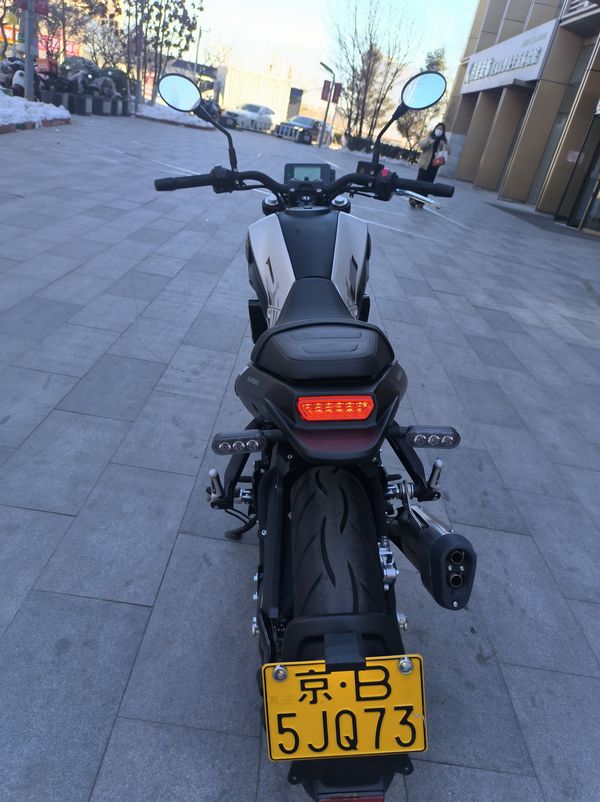 二手贝纳利幼狮 Leoncino 250