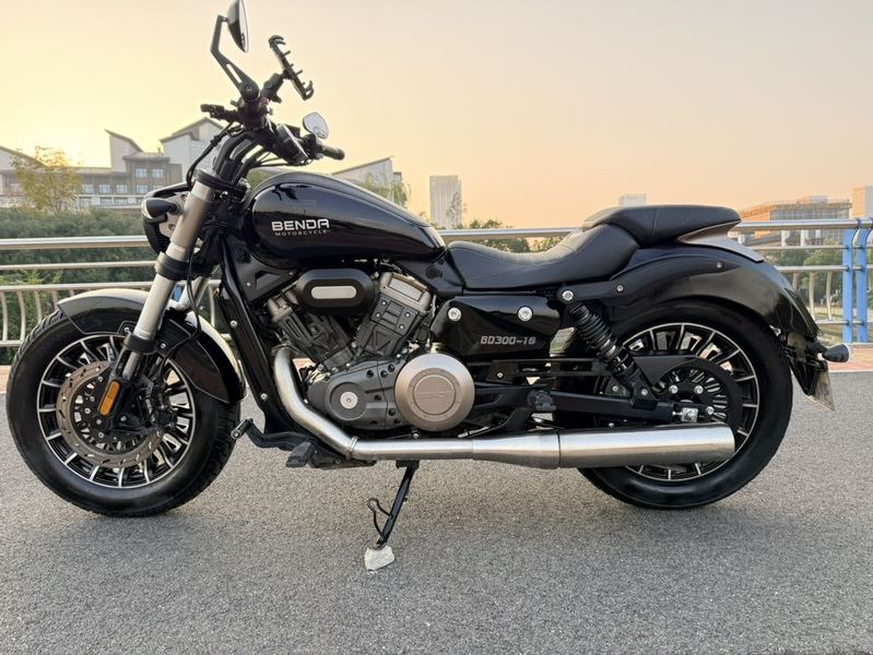 二手奔达Rock300 灰石