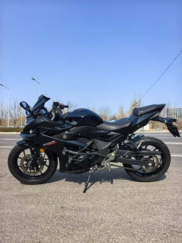 二手豪爵铃木GSX250R