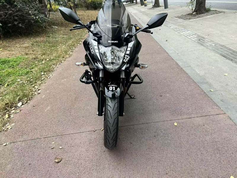 二手济南铃木极客飒 Gixxer 155