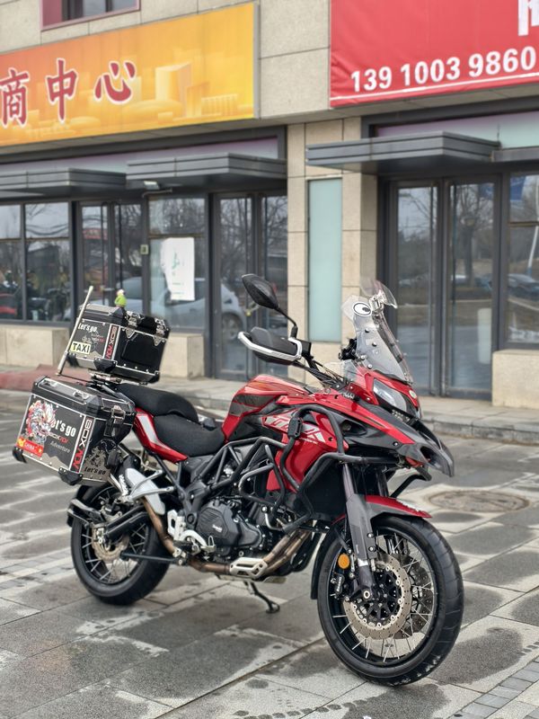 二手贝纳利金鹏 TRK502