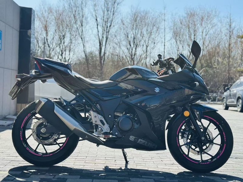 二手豪爵铃木GSX250R