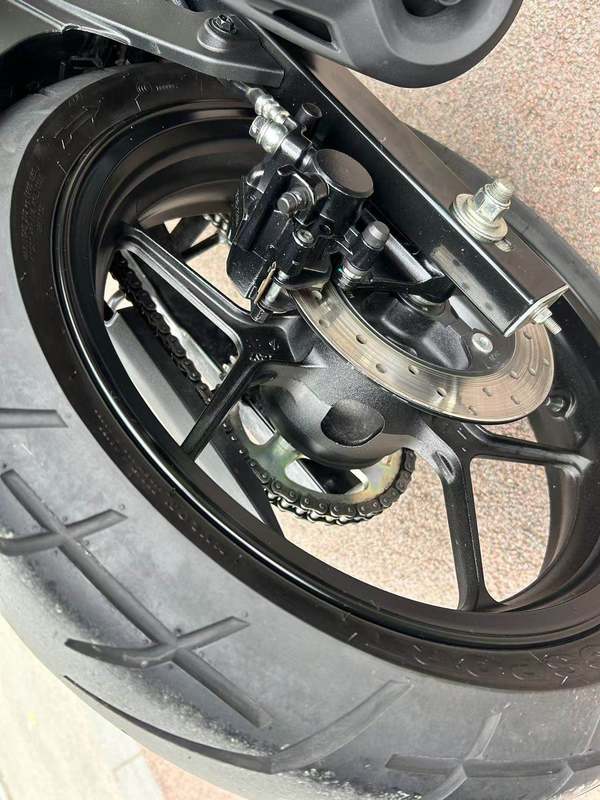 二手济南铃木极客飒 Gixxer 155
