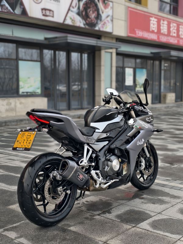 二手贝纳利龙卷风 Tornado 302R