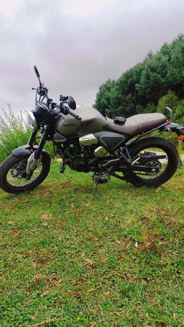 二手五羊本田鸷道 CB190SS