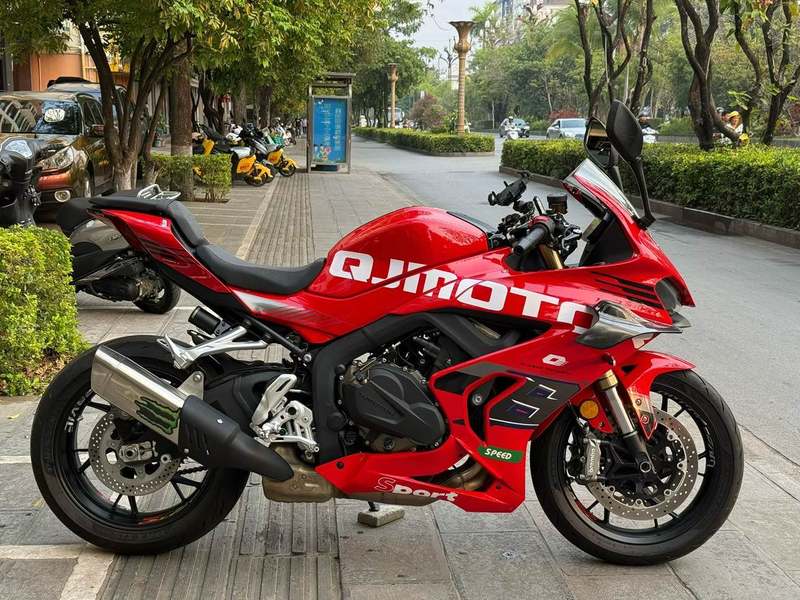 二手QJMOTOR赛800