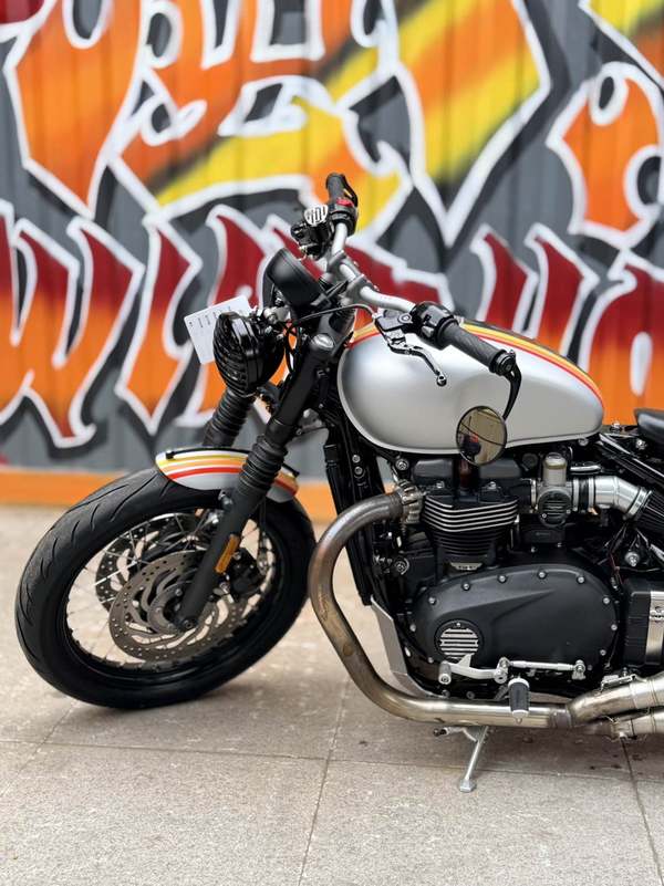 二手凯旋Bonneville Bobber