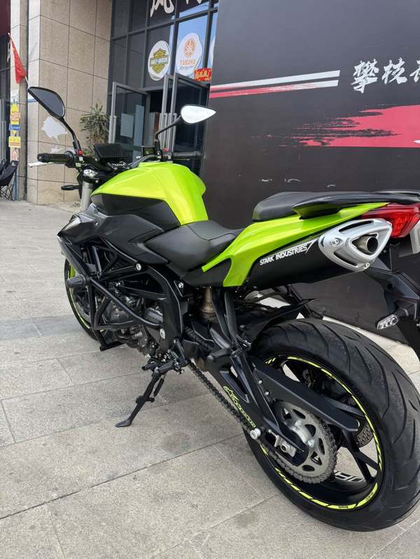 二手贝纳利TNT600i