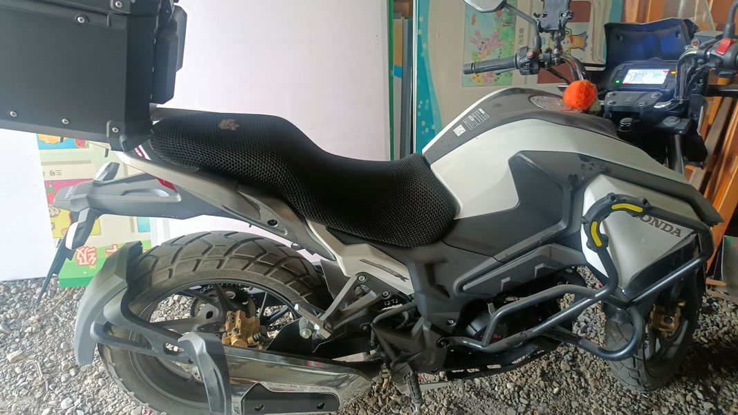 二手五羊本田猛鸷 CB190X