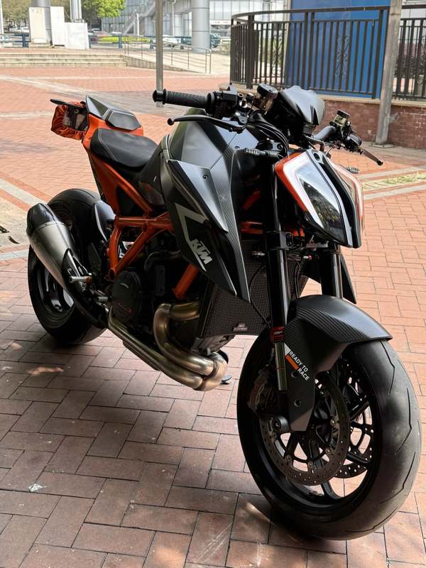 二手KTMR2R1290 Super Duke