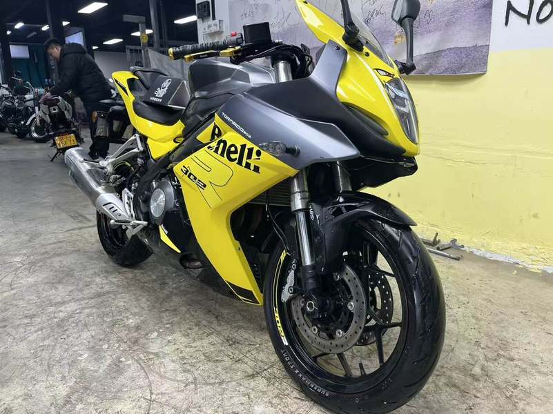 二手贝纳利龙卷风 Tornado 302R