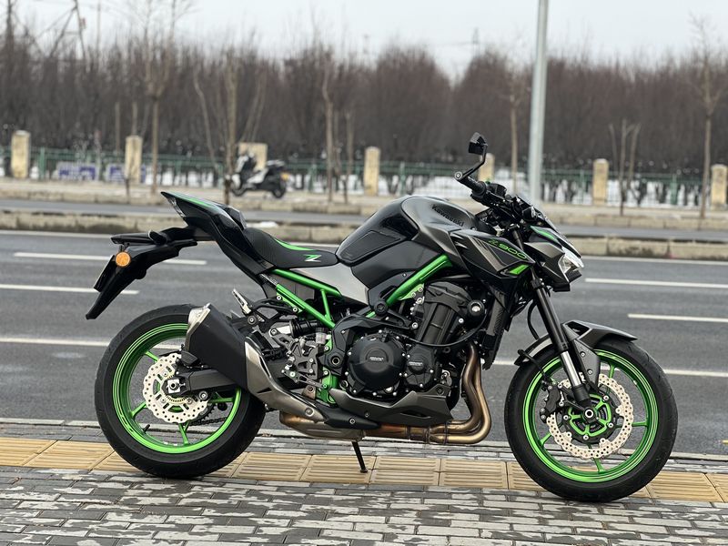 二手川崎Z900