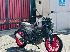 二手贝纳利幼狮 Leoncino 250