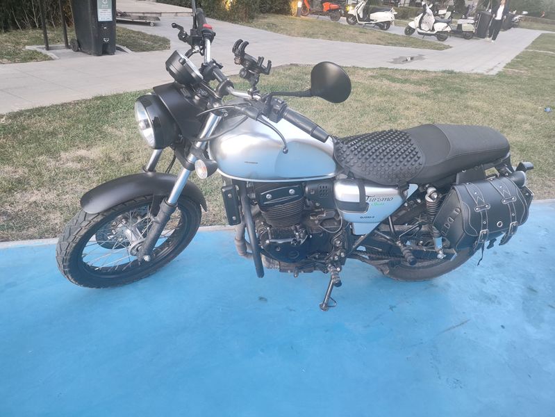 二手QJMOTOR逸250