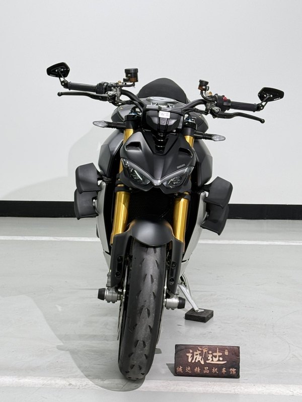 二手杜卡迪Street Fighter V4