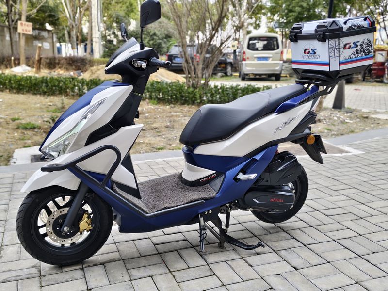 二手五羊本田NX125