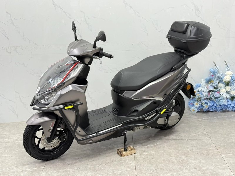 二手QJMOTOR鸿150RS