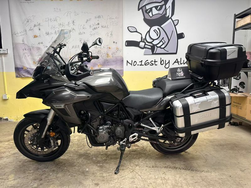 二手贝纳利金鹏 TRK502