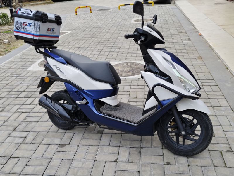 二手五羊本田NX125