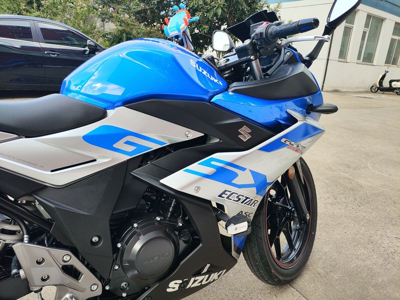 二手豪爵铃木GSX250R
