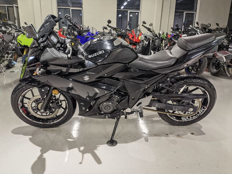 二手豪爵铃木GSX250R