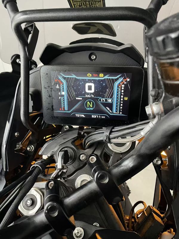 二手贝纳利TRK552