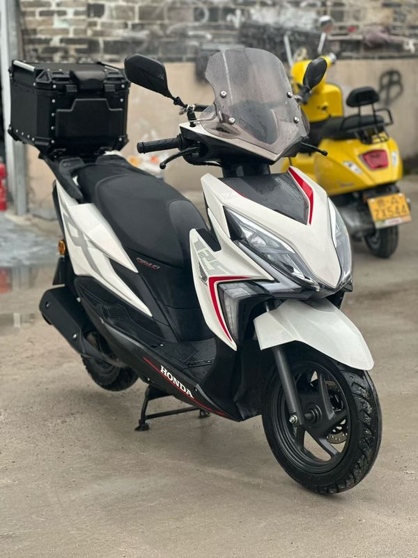 二手新大洲本田裂行 RX125Fi