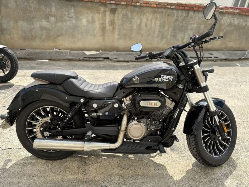 二手奔达Rock300 灰石