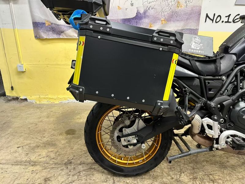 二手贝纳利TRK702