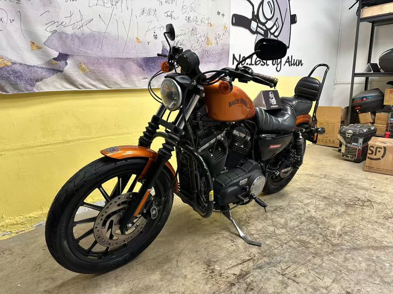 二手哈雷戴维森Iron883 硬汉