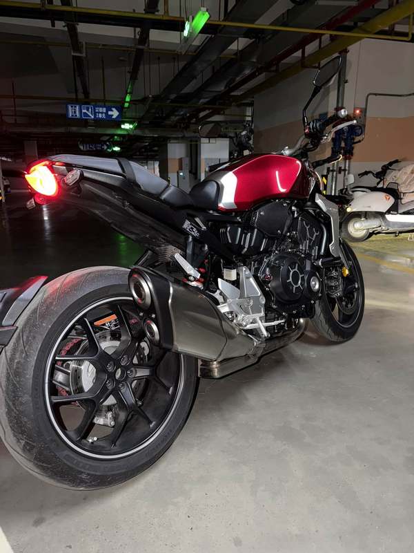 二手本田CB1000R